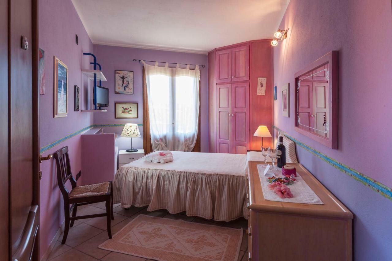 Le Quattro Mura Bed & Breakfast Pula Eksteriør bilde